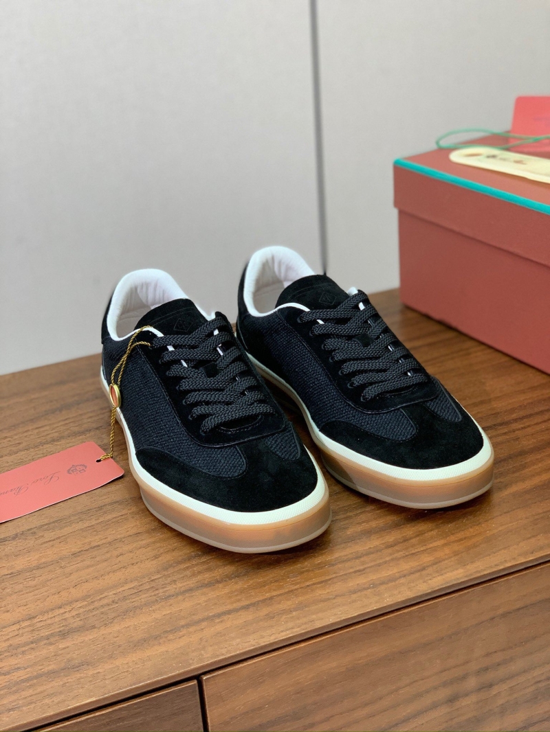 L0r0 P1ana sneakers